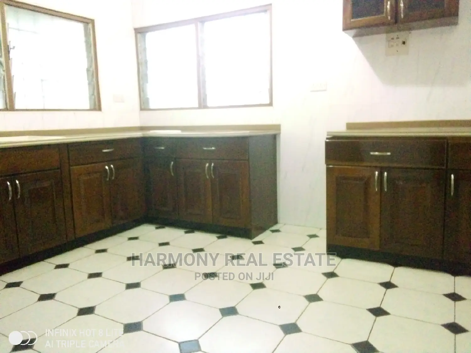 4bdrm House in Dzorwulu for rent