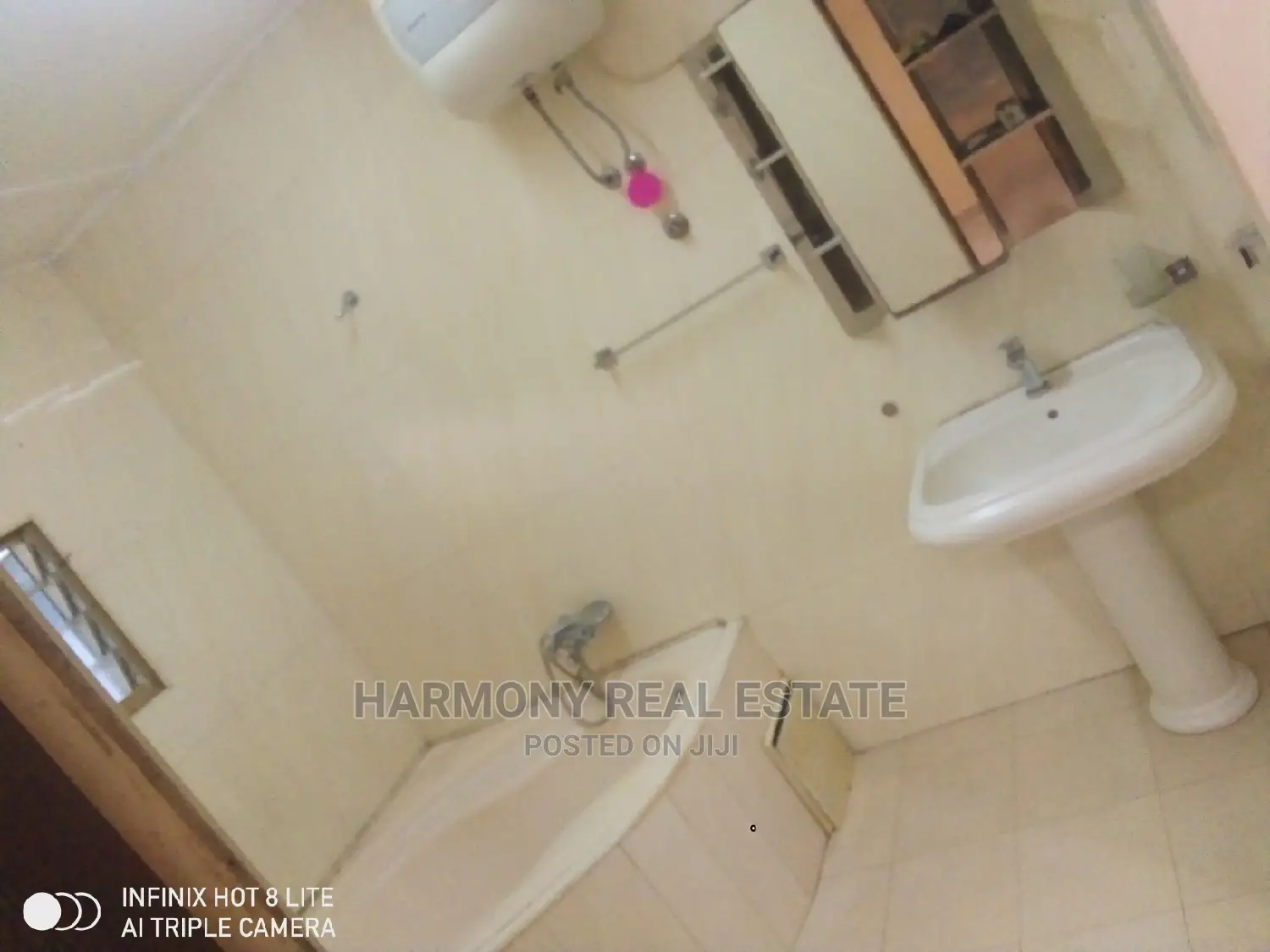 4bdrm House in Dzorwulu for rent