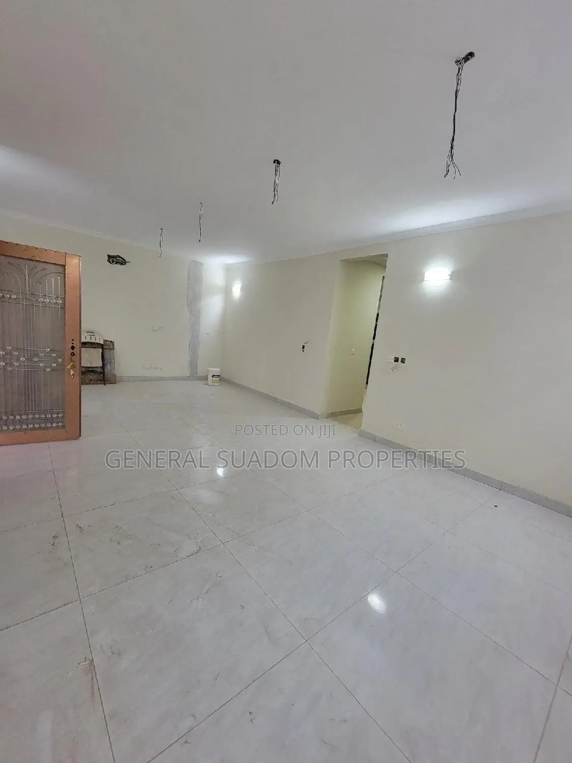 5bdrm Duplex in Suadom Properties, Baatsona Total for Sale