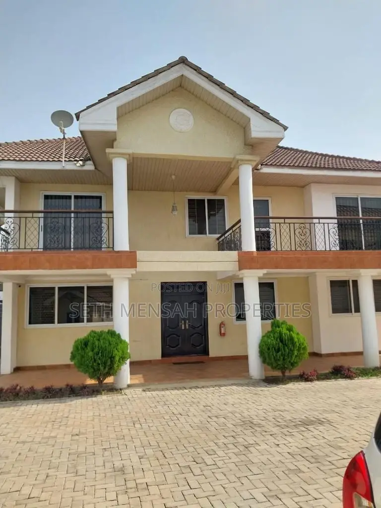 4bdrm House in SKM Property, Cantonments for Rent