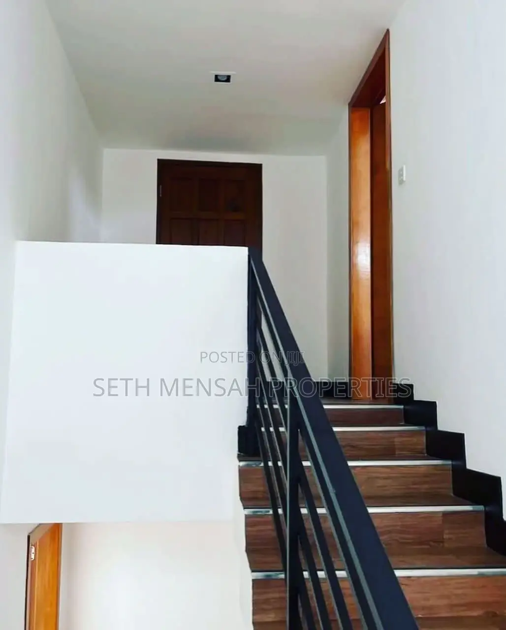 4bdrm Townhouse/Terrace in SKM Property, Cantonments for Sale