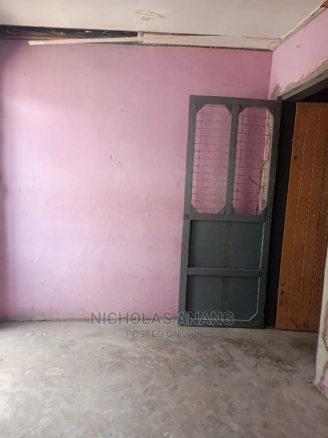 1bdrm Room & Parlour in Dorns Properties, New Town for rent