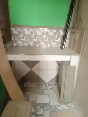 1bdrm Room & Parlour in Dorns Properties, New Town for rent