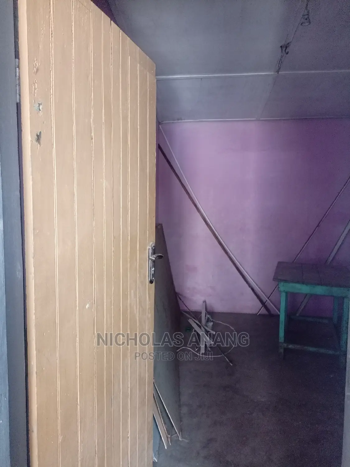 1bdrm Room & Parlour in Dorns Properties, New Town for rent