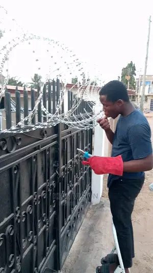 Razor Fence Installation at Quality