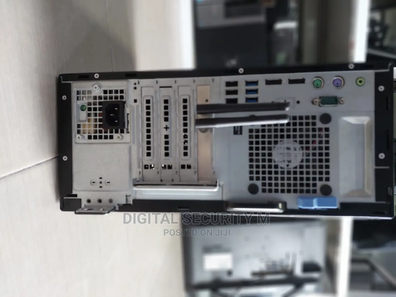 Desktop Computer Dell OptiPlex 7060 16GB Intel Core I7 HDD 1T