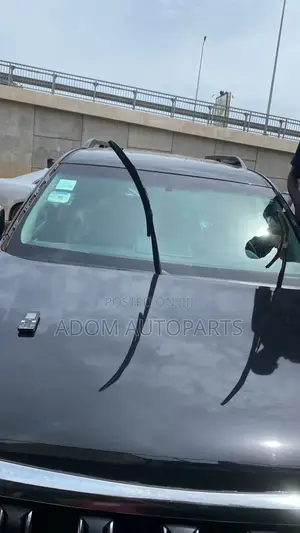 Toyota Land Cruiser Prado Windscreen