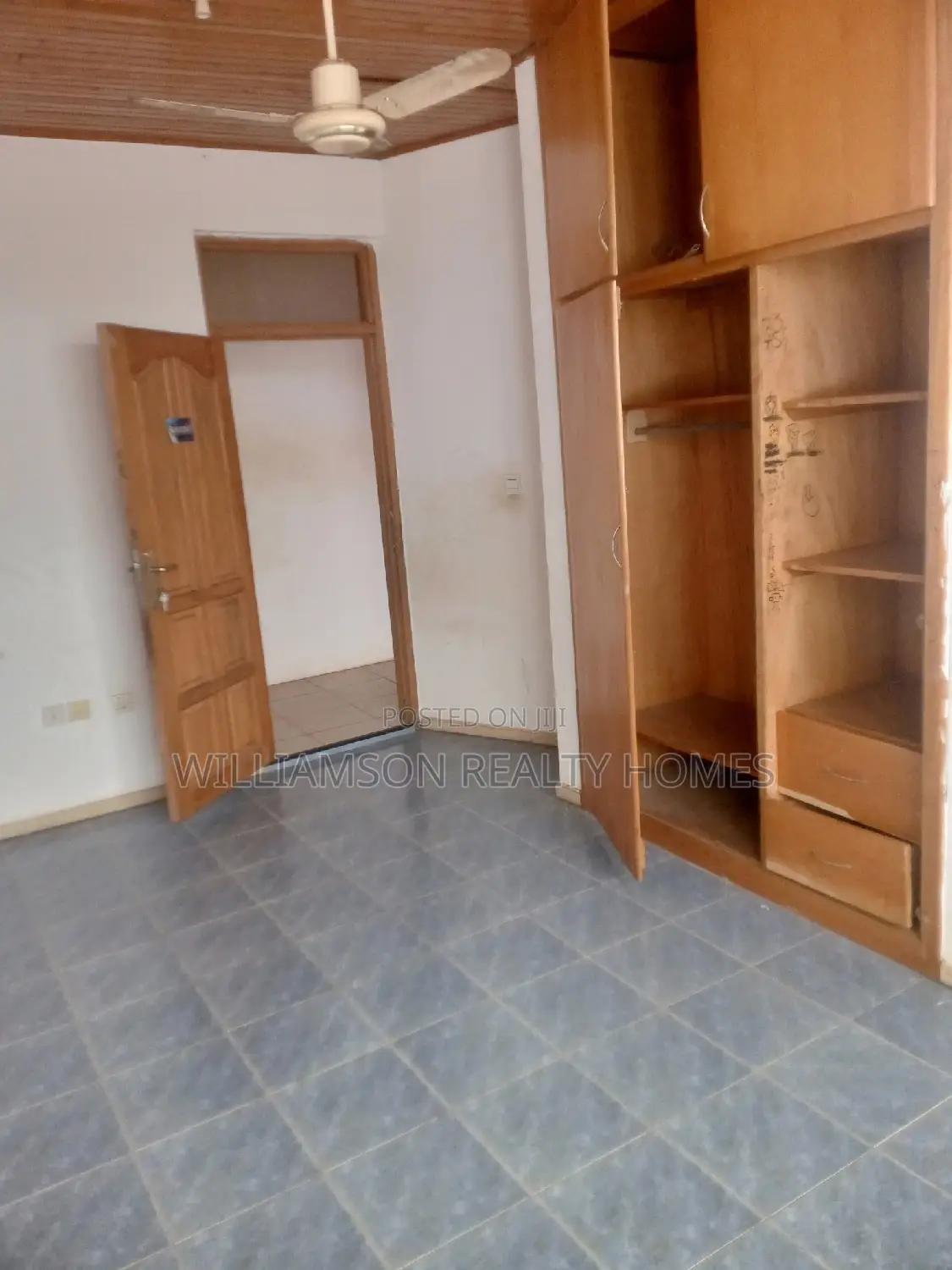 4bdrm Apartment in Hfc Estate, Spintex for rent