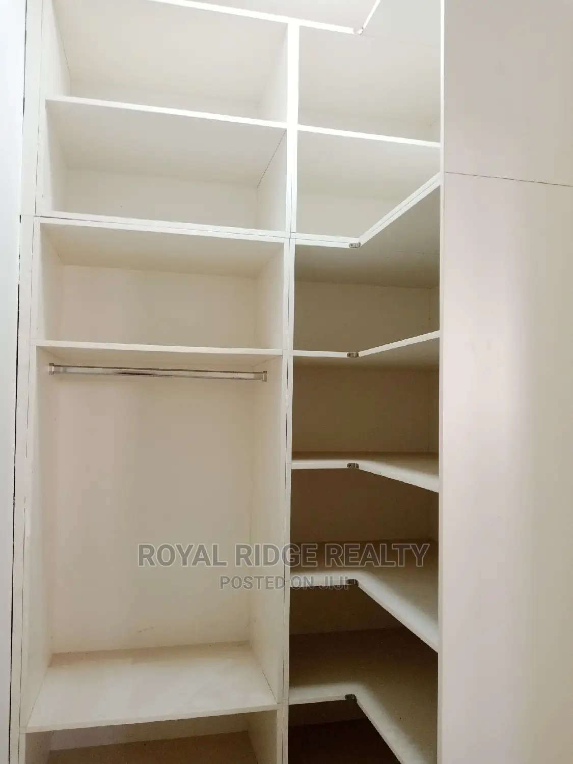 4bdrm Duplex in Spintex, Accra Metropolitan for Sale