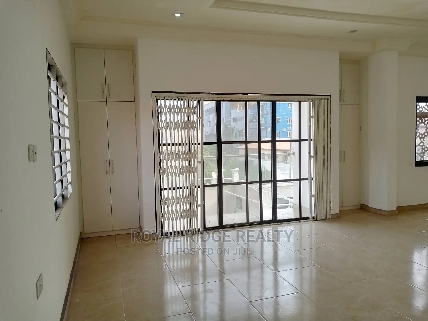 4bdrm Duplex in Spintex, Accra Metropolitan for Sale