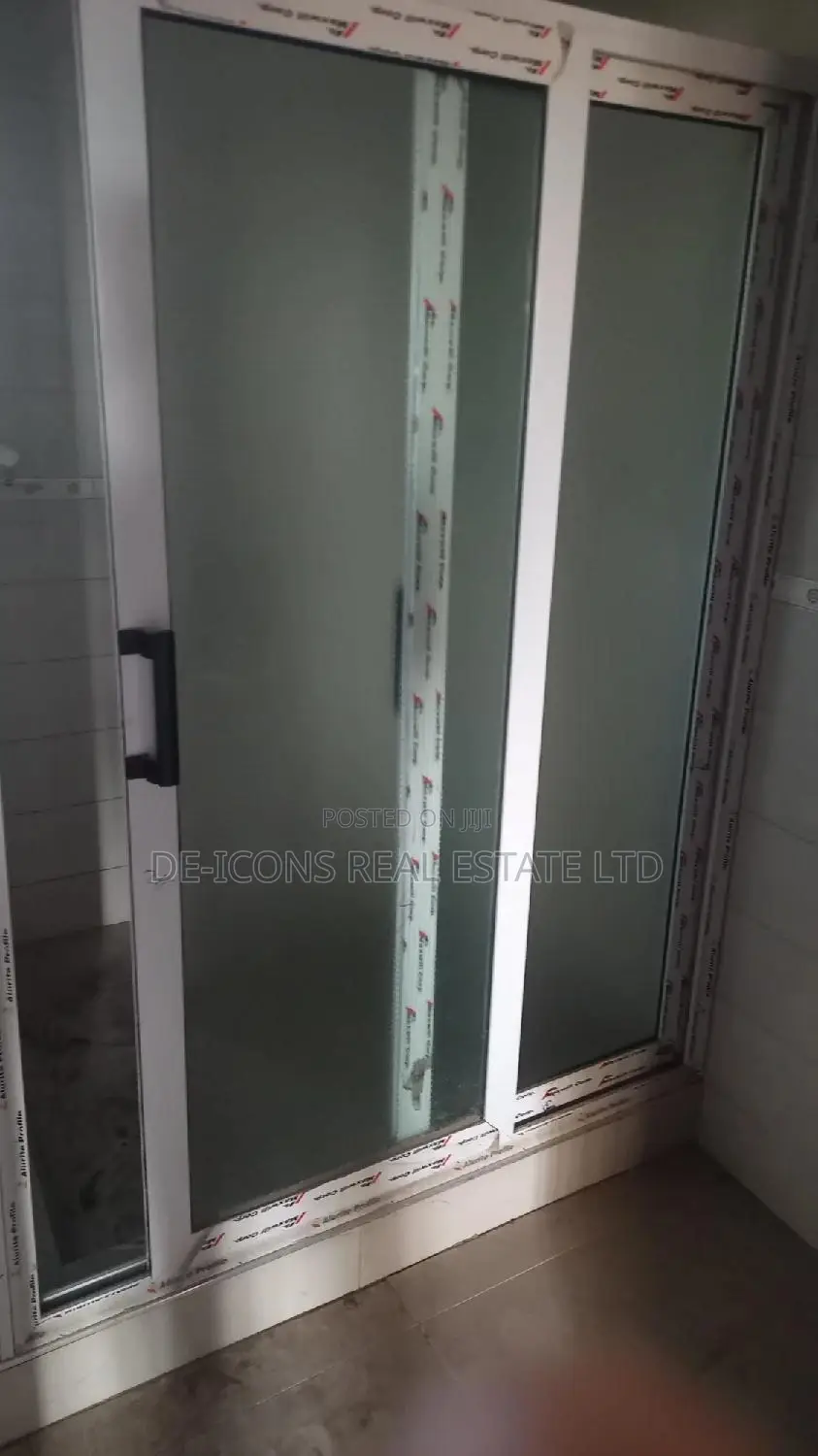 2bdrm Duplex in De-Icons Real Estate, Awutu Senya East Municipal