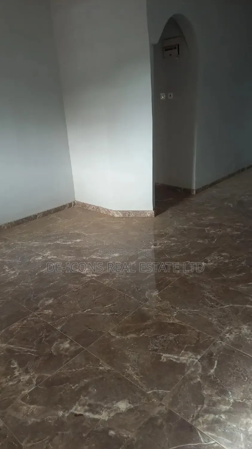2bdrm Duplex in De-Icons Real Estate, Awutu Senya East Municipal