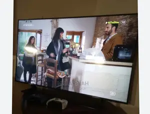 75" UHD Smart Wifi Series 8 LED Tv (Samsung 75BU8572)