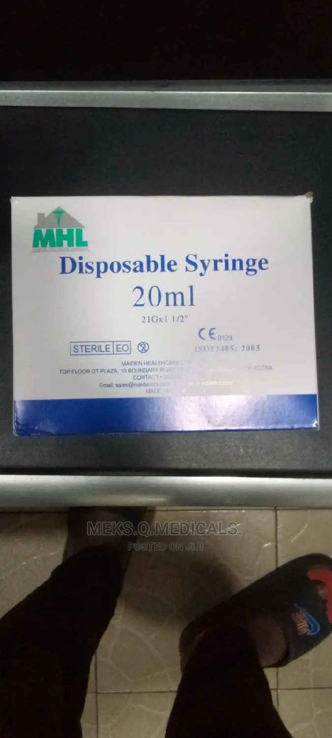 Disposable Syringe and Needles 20ml