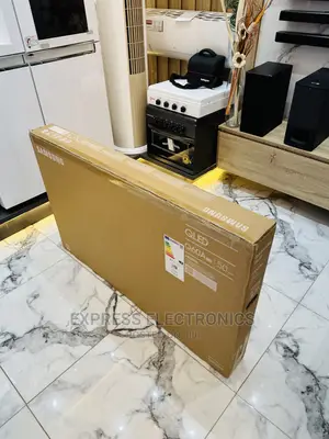 Compact and Simple Design Samsung UHD 50Q60A Tv LED