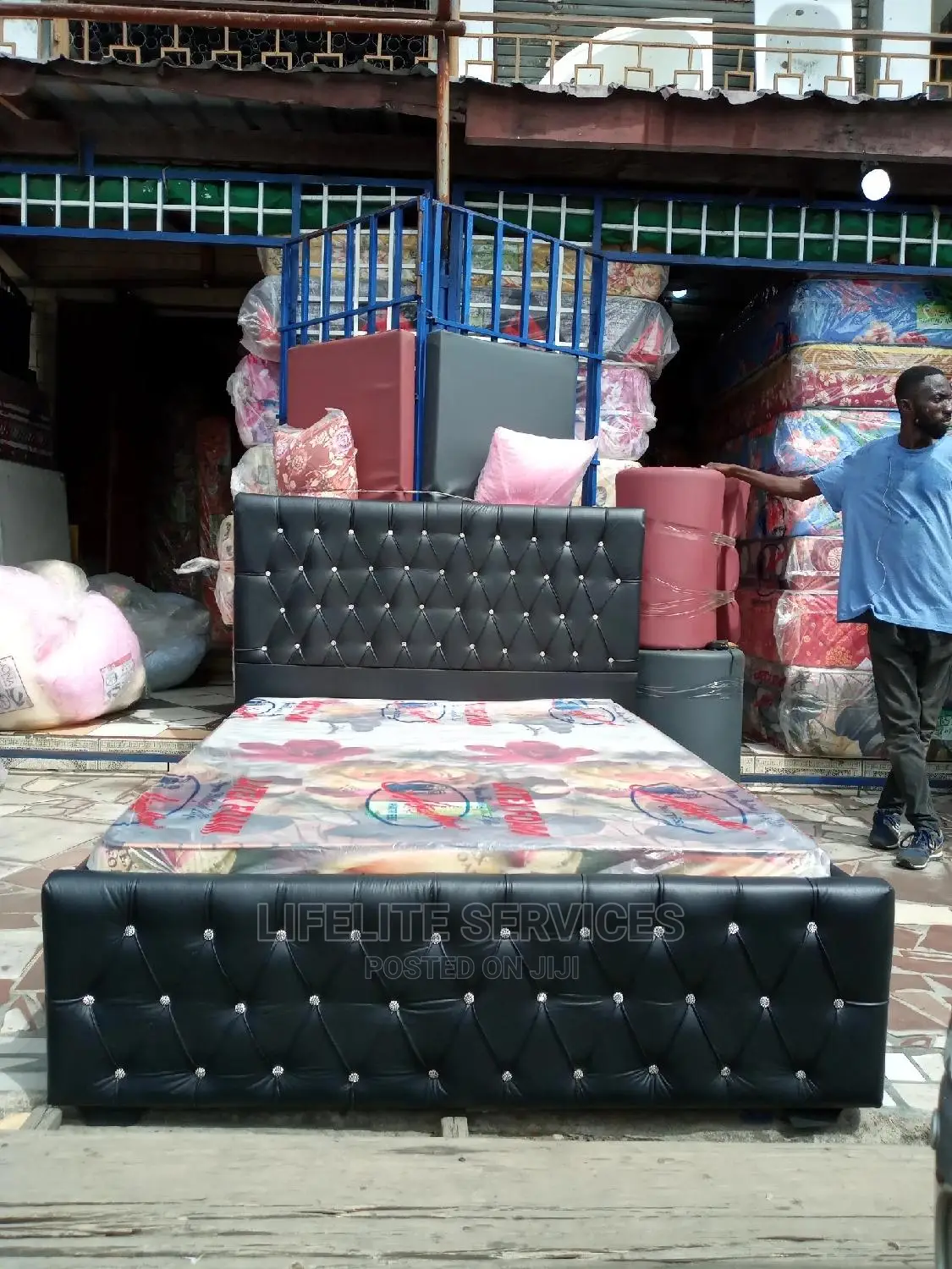 Bed With Mattress 6inches Large Size