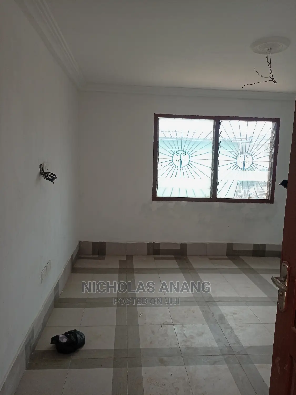 1bdrm House in Dorns Properties, New Town for rent