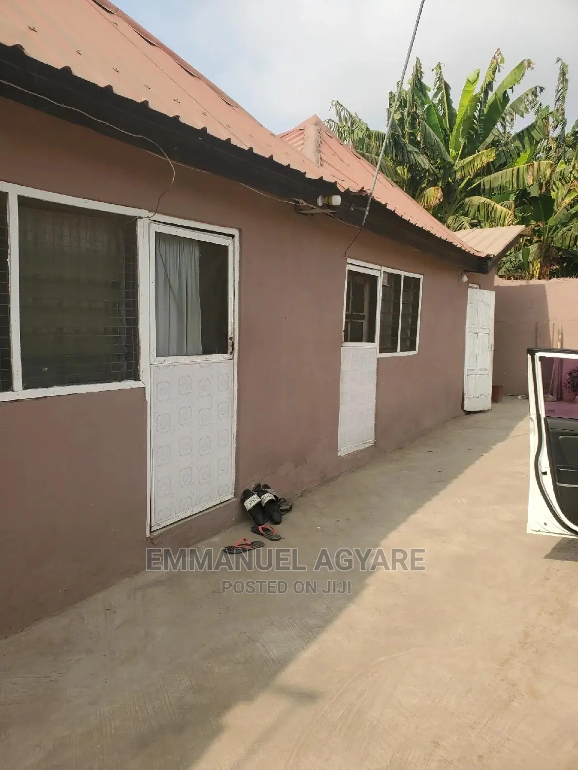 Mini Flat in Lapaz for rent