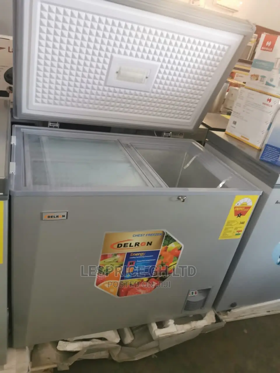 Exclusive Delron Chest Freezer 258L