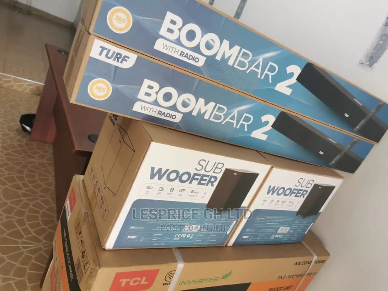 Exclusive Turf Boombar With Radio