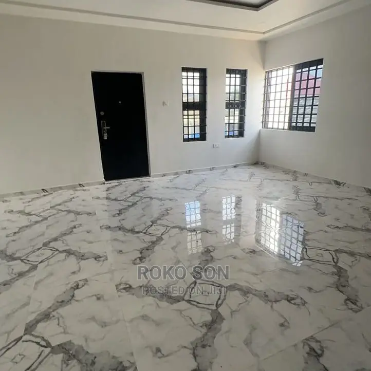 5bdrm Duplex in Dr Roko, Accra Metropolitan for sale