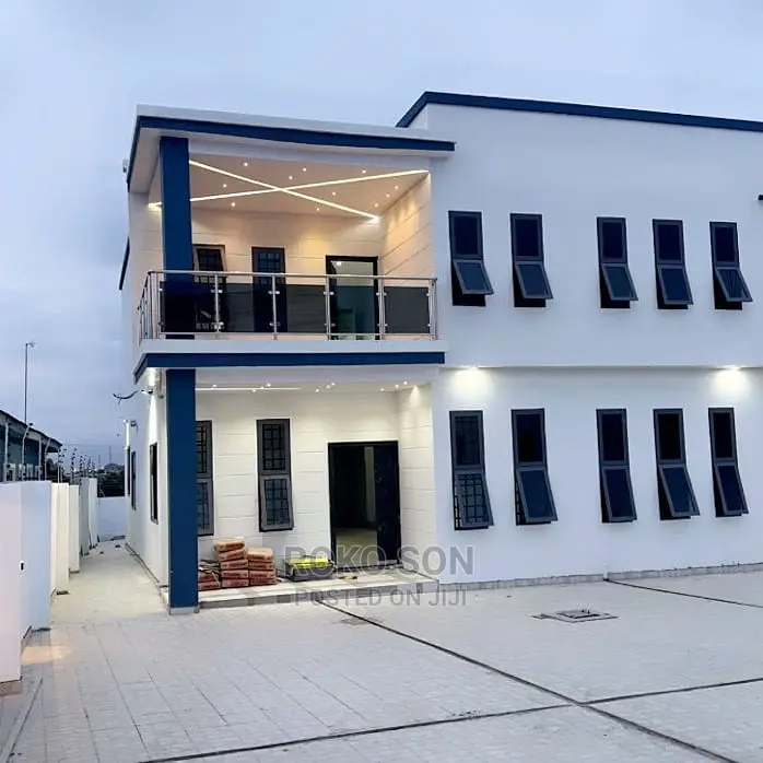 5bdrm Duplex in Dr Roko, Accra Metropolitan for sale