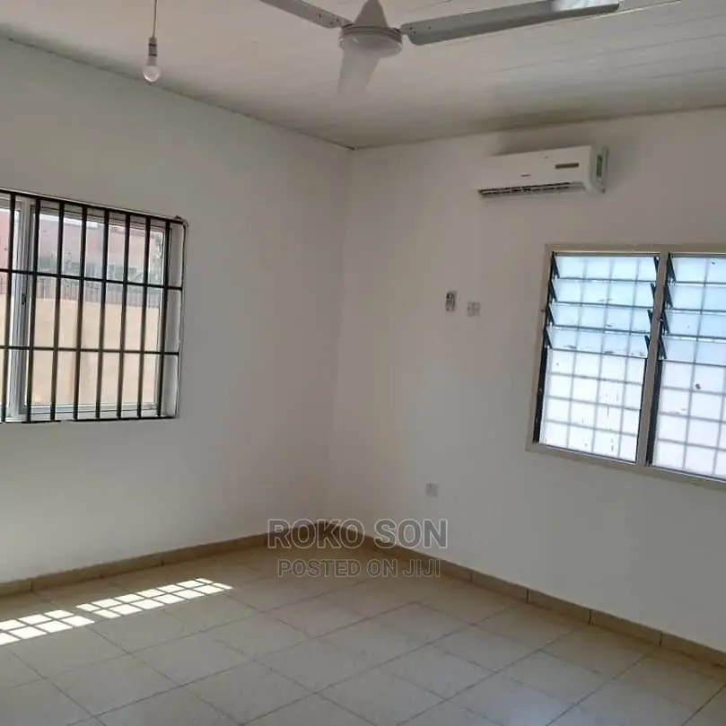 3bdrm House in Dr Roko, Spintex for rent