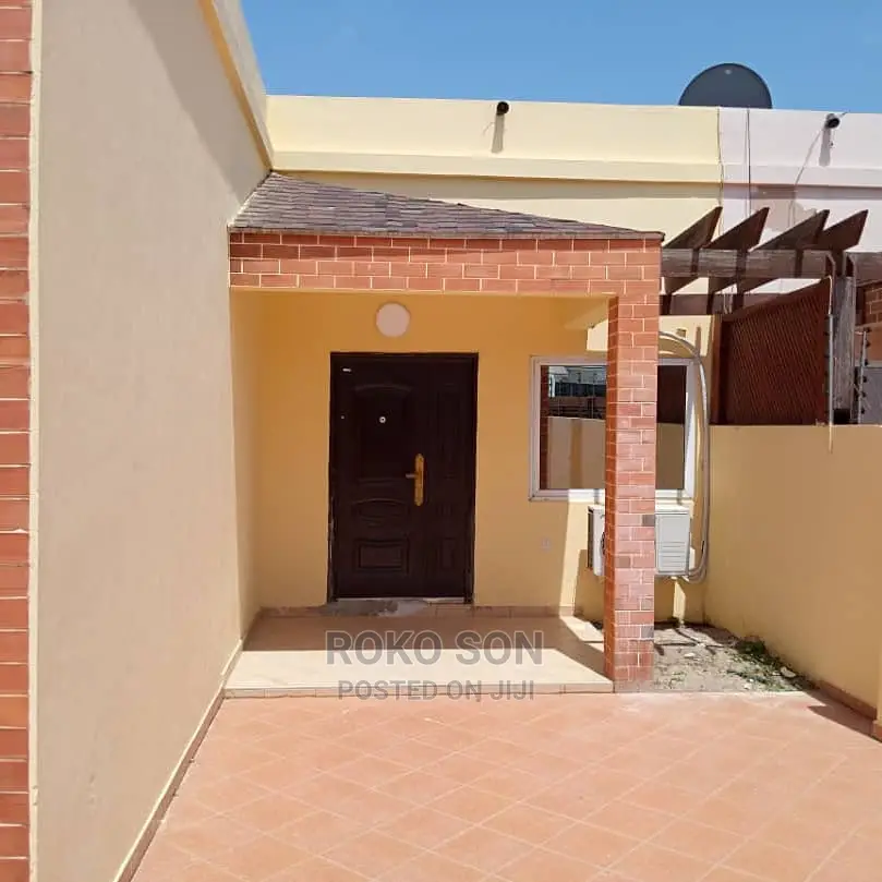 3bdrm House in Dr Roko, Spintex for rent