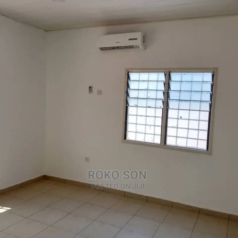 3bdrm House in Dr Roko, Spintex for rent