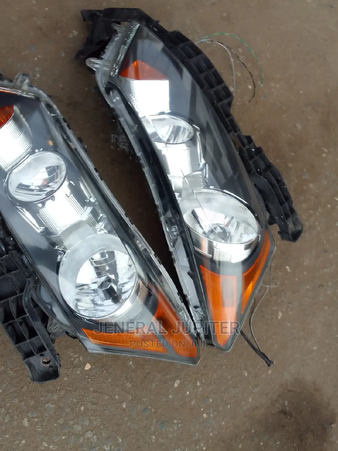 Honda Accord 2008/12 Headlight Pair.