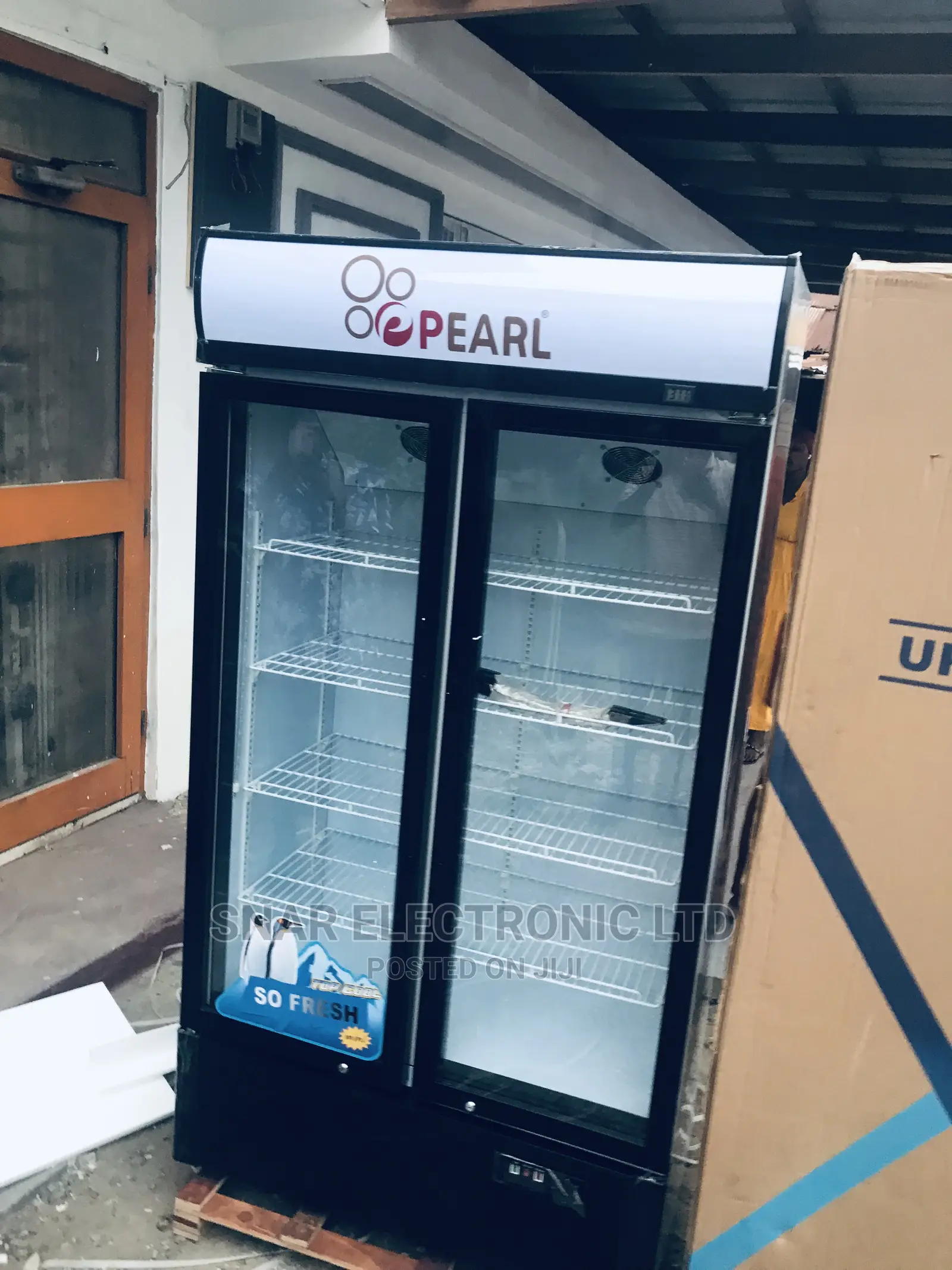 Cooler Pearl 568liters Double Door Display Fridge / Beverage
