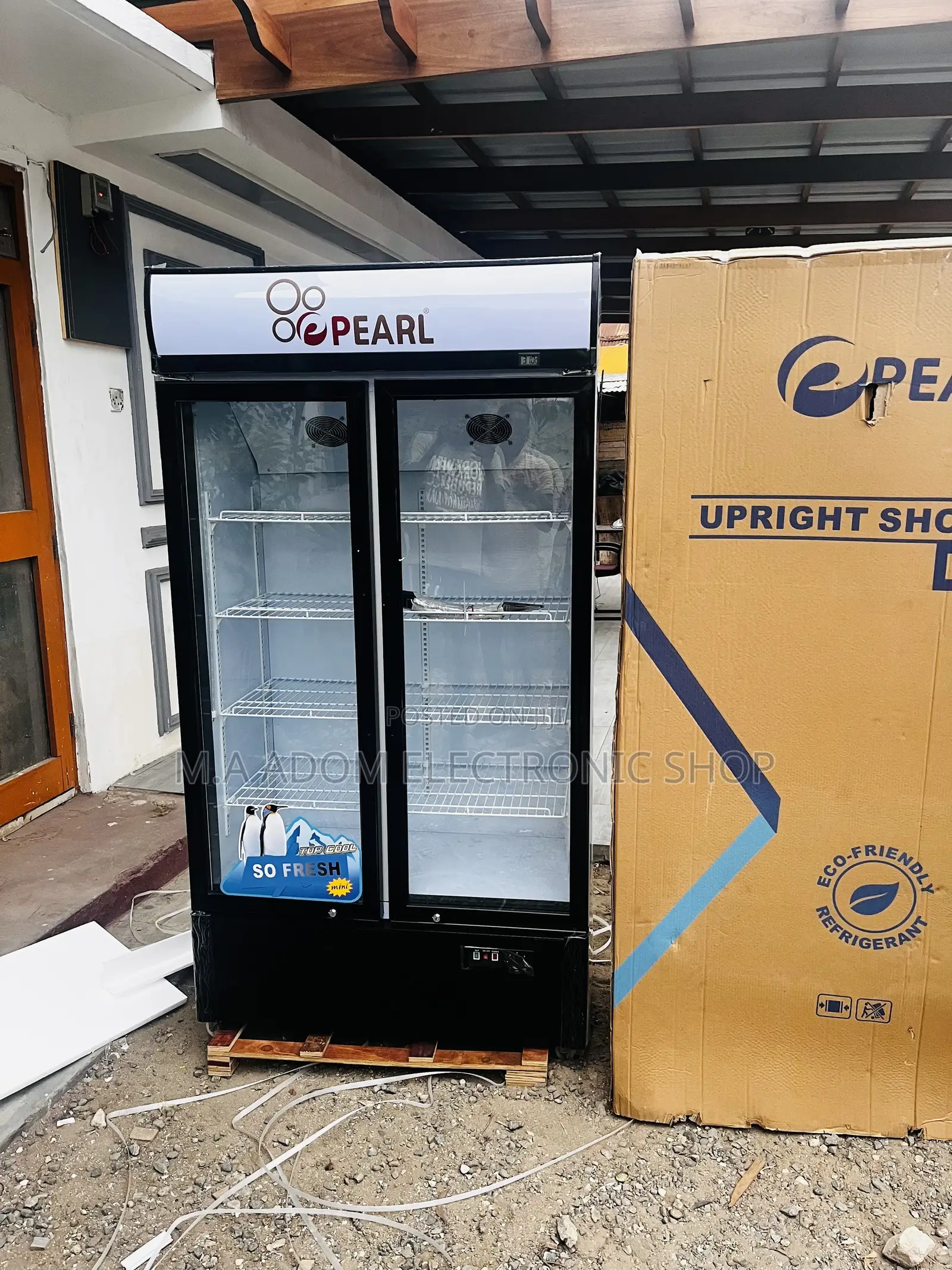 Pearl Free Standing 600 Litres Display Fridge