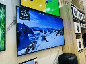 Sleek and Slim Look  UHD Smart LG 55”Uq80 Series