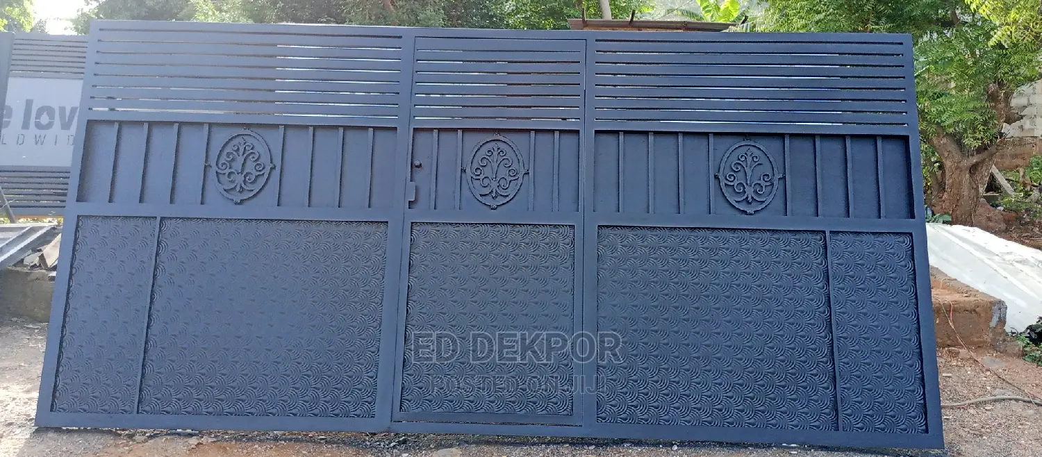 BB Sliding Gate