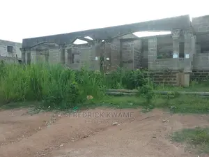 5bdrm House in Brother K Estate, Kumasi Metropolitan for sale