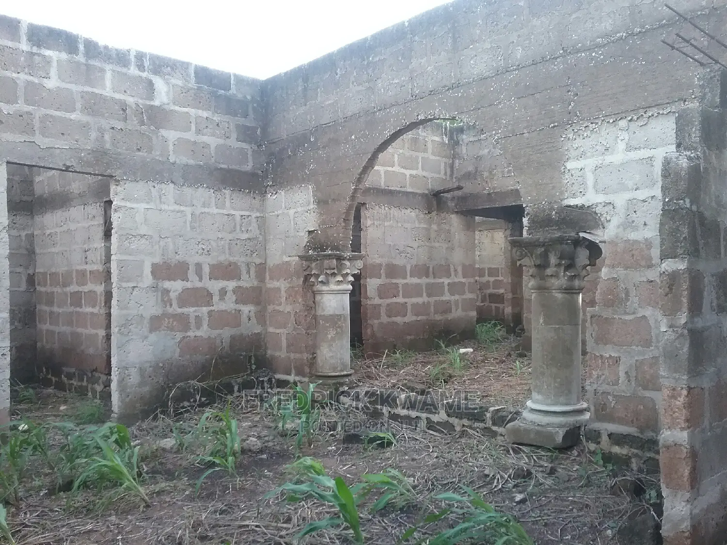 5bdrm House in Brother K Estate, Kumasi Metropolitan for sale