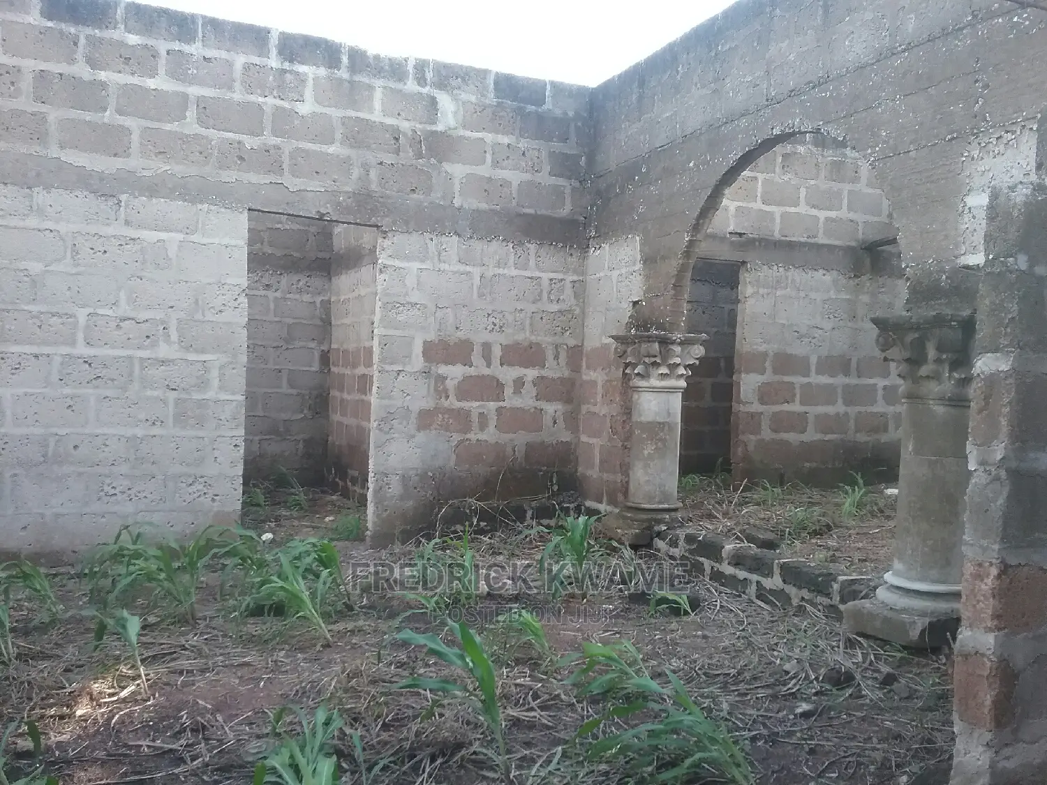 5bdrm House in Brother K Estate, Kumasi Metropolitan for sale