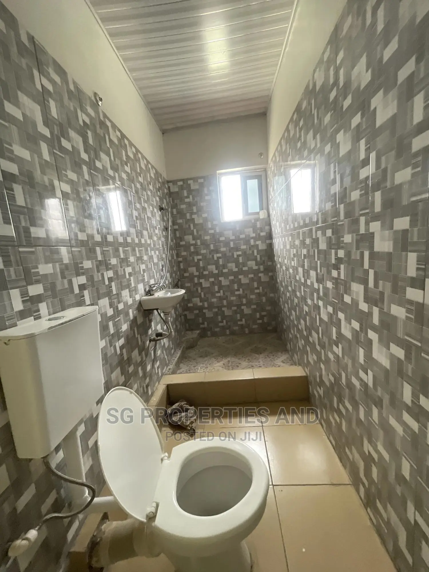 1bdrm Apartment in Lashibi, Spintex for rent