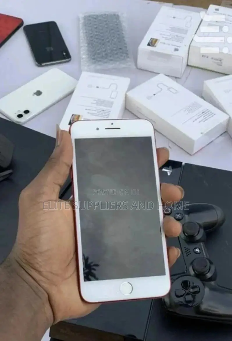 Apple iPhone 7 Plus 128 GB Red