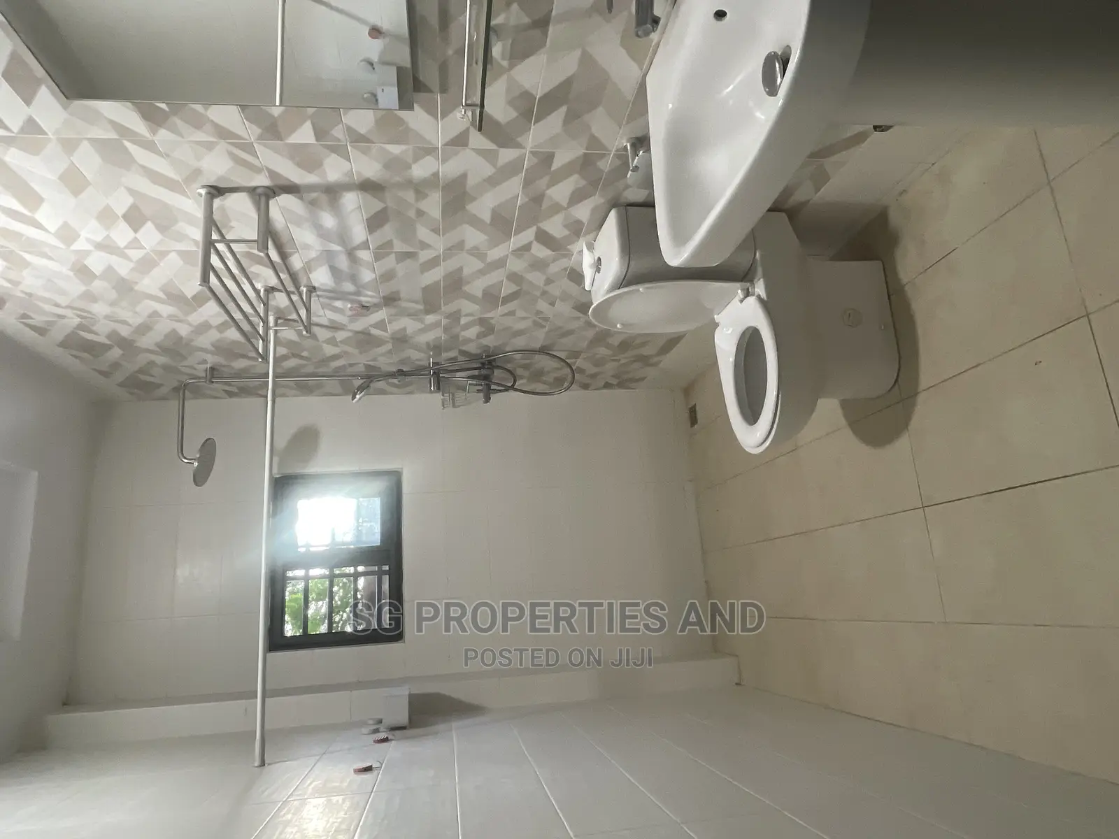 1bdrm Apartment in Coastal Estates, Spintex for rent