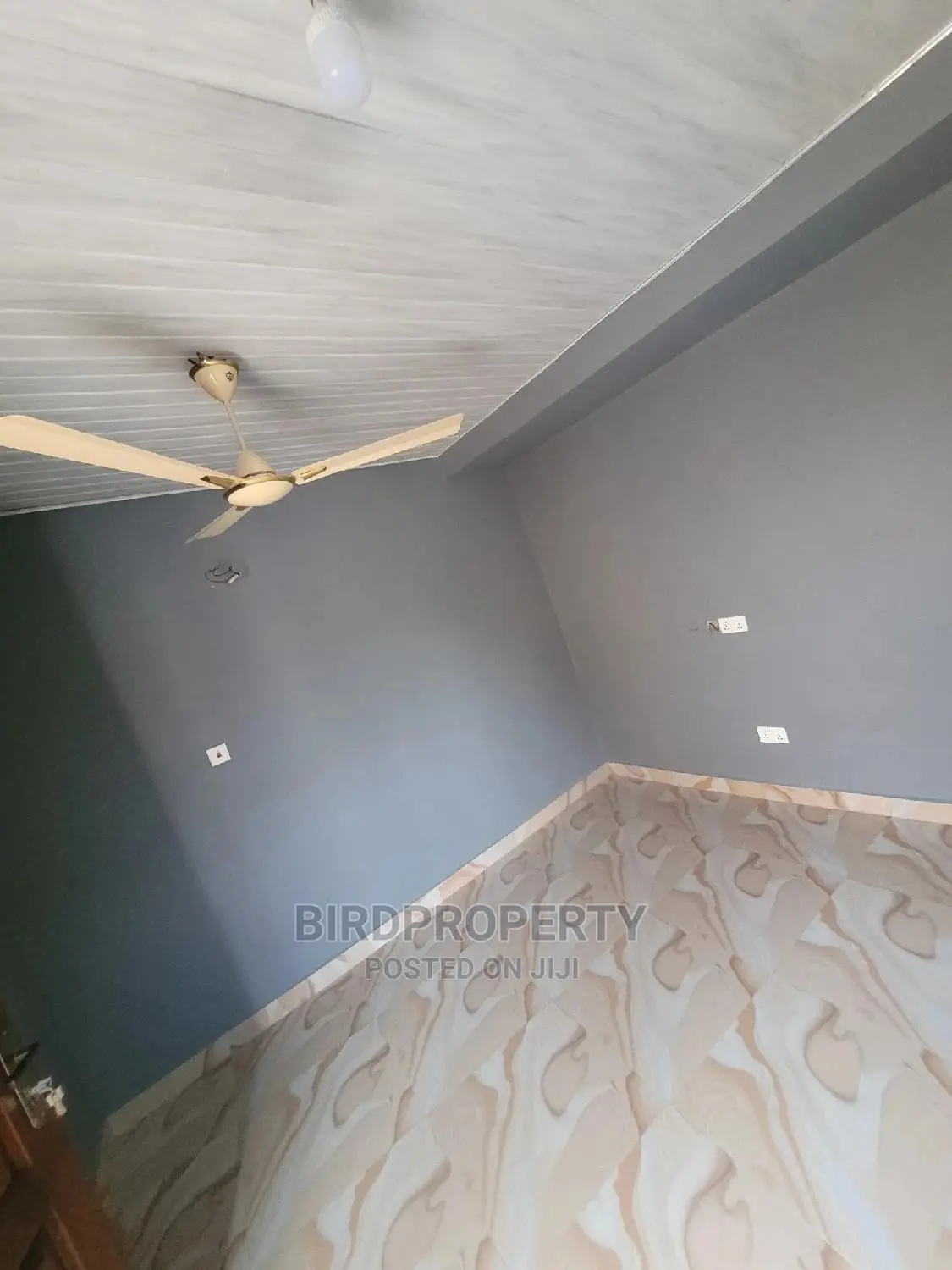1bdrm Room & Parlour in Birdproperty, Little Roses Area for rent