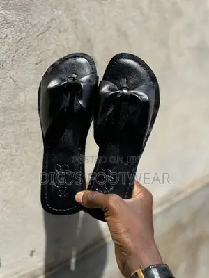 Black Ladies Slippers