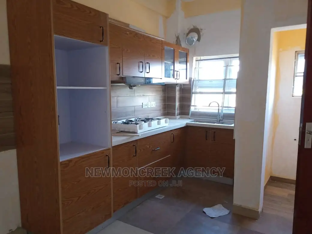 Furnished 10bdrm Apartment in Ashongman, Accra Metropolitan for sale