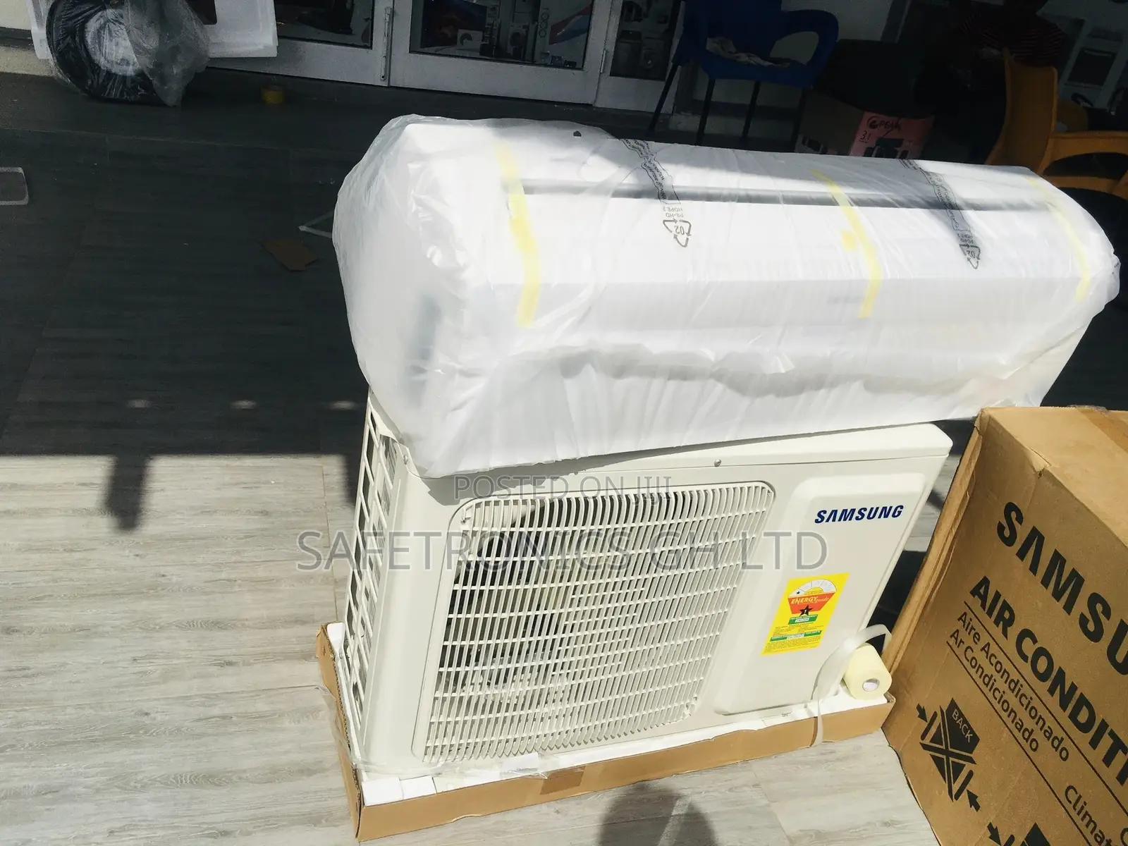 Samsung 2.0HP Wind Free R410a Gas Inverter AC (AR18TVHABWK/G