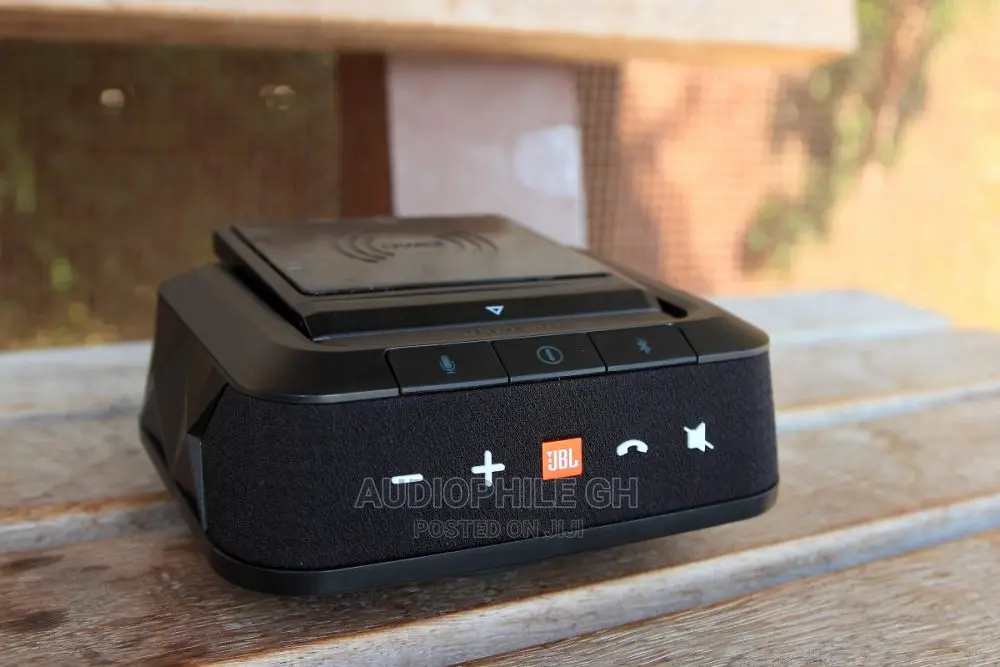 JBL Smartbase Wireless in Vehicle Charger and Speaker