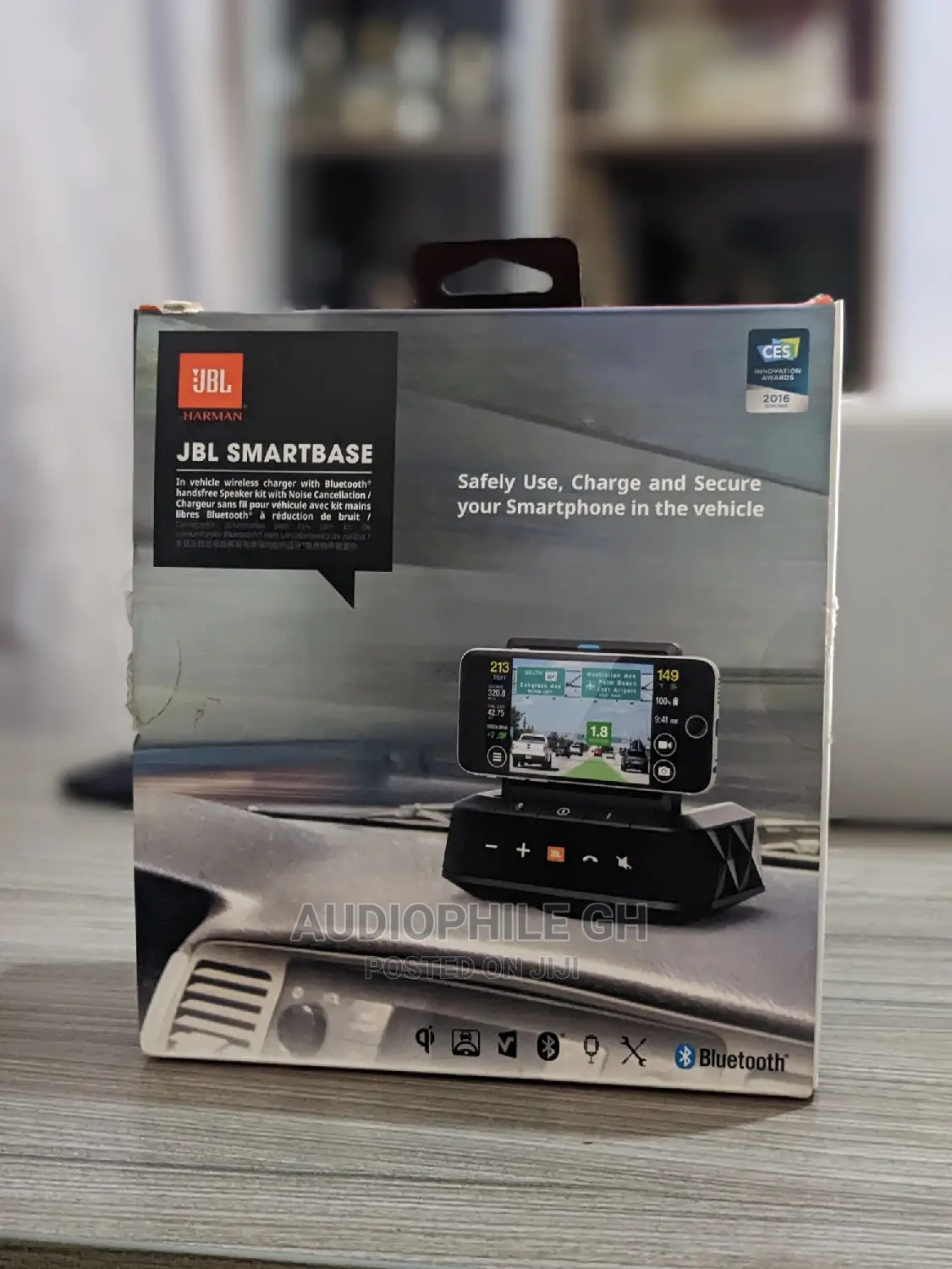 JBL Smartbase Wireless in Vehicle Charger and Speaker