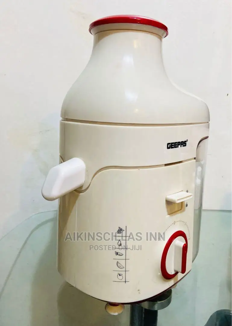 Geepas Juice Extractor