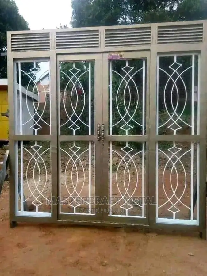 Hings Metal Gates | Hings Main Entrance Gates