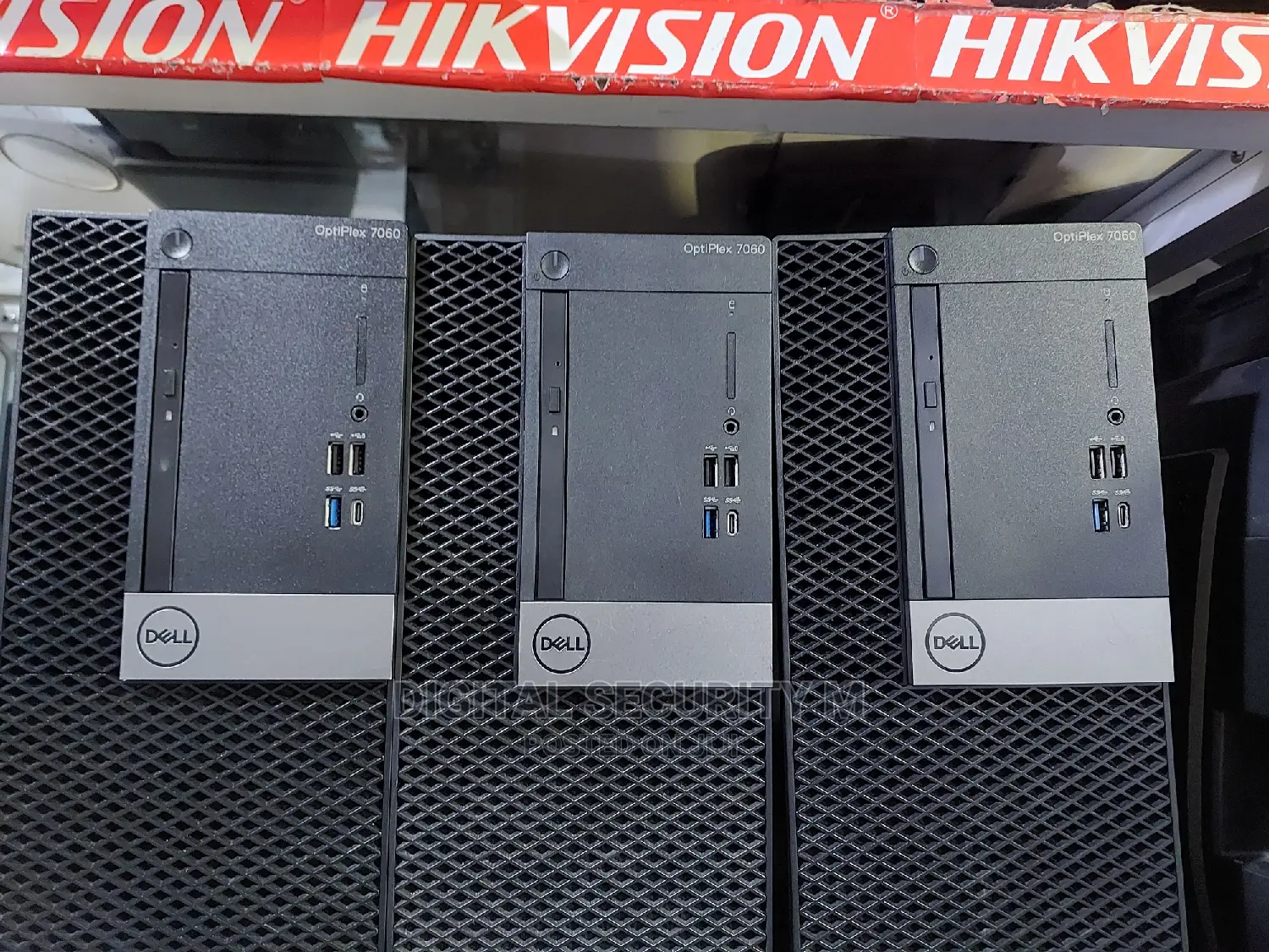 Desktop Computer Dell OptiPlex 7060 16GB Intel Core I7 HDD 1T