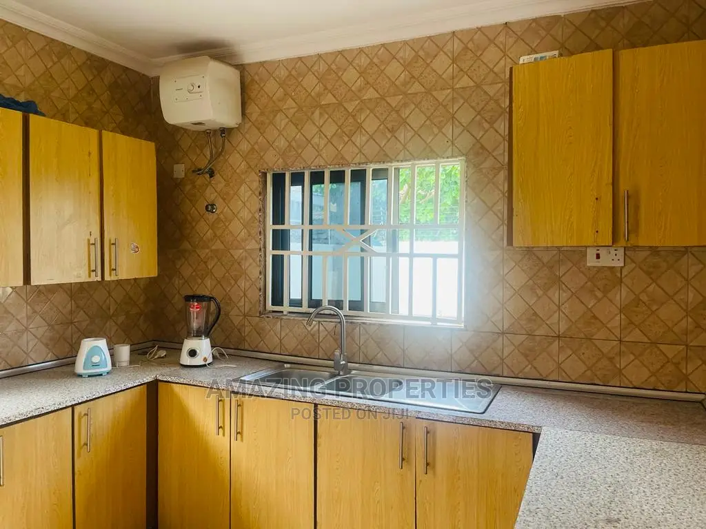 3bdrm House in For Rent 3 Bedrooms for rent